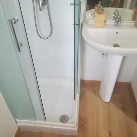 Camera Indipendente Con Bagno Privato Болонья